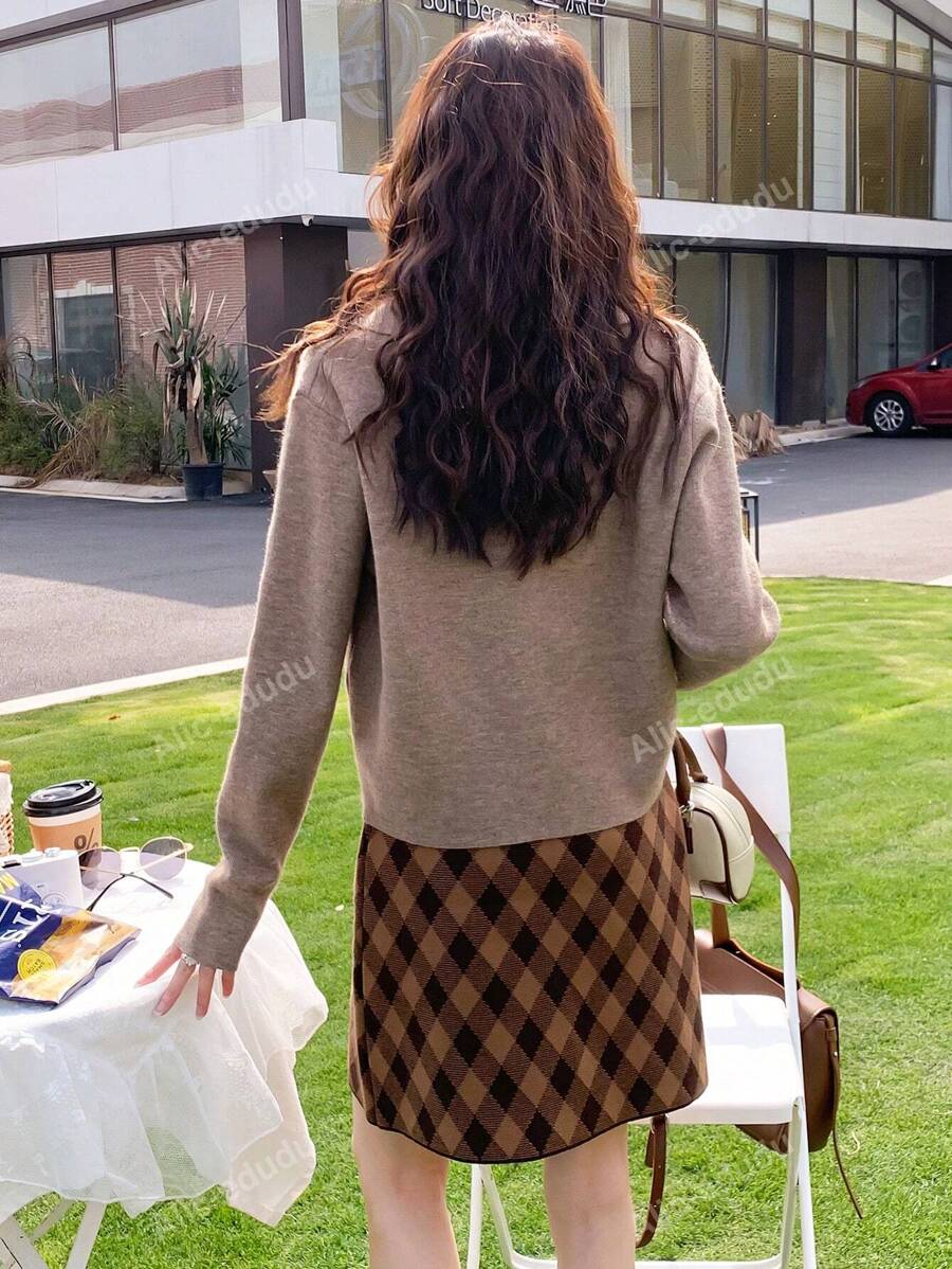 1698292836603d9ae879632146b547264a6d517e59_wk_1722440201_thumbnail_900x.webp