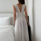 17189341022077d2d6c55a36efe716ae1fd9e14a0c_thumbnail_900x.webp