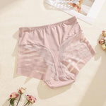 1745837651b5e311d95f15d249c720ad5e409772c4_thumbnail_900x.webp